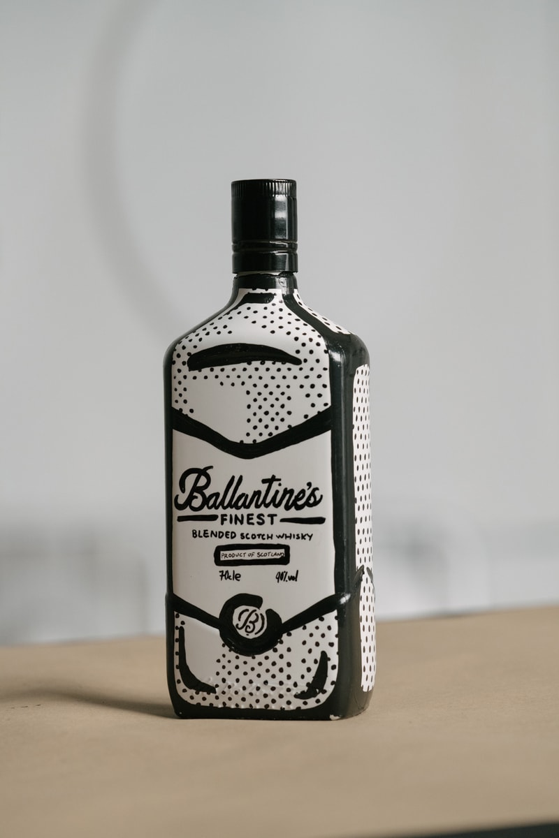 Joshua Vides 携手 BALLATINE'S 打造限量版瓶身设计