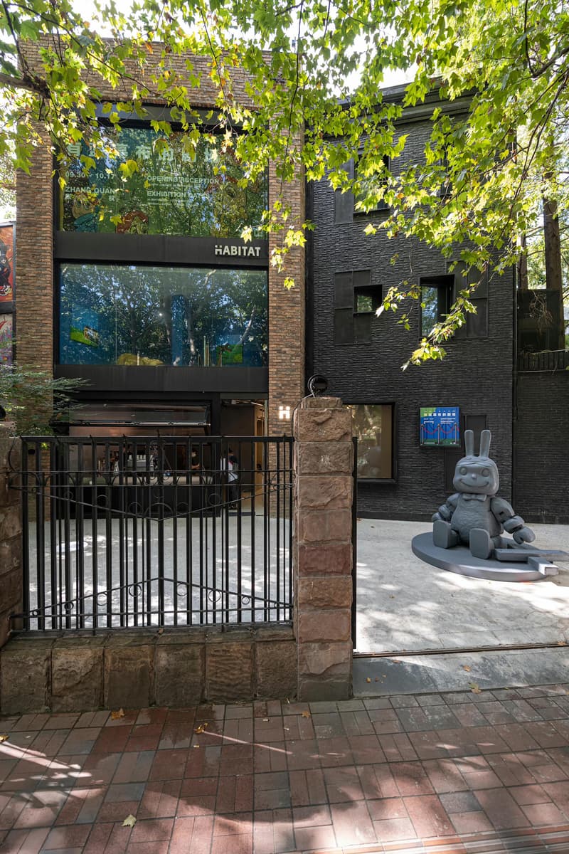 走进艺术家张权全新个人展览《有蓝幕布的剧场》