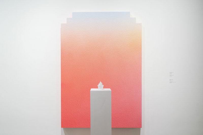 走进美国艺术家 Alex Israel 首个中国个展：「Alex Israel: Freeway」