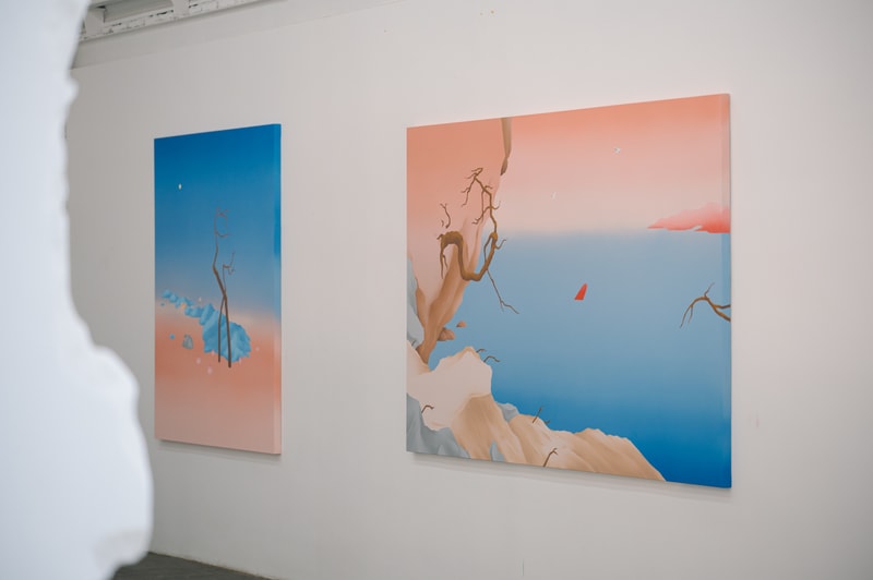 走进 zinan lam 全新个人展览「FLOATING VERMILION」
