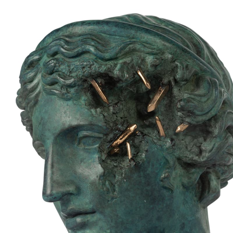 Archive Editions 携手 Arsham Studio 发售限量青铜雕塑《被侵蚀的青铜墨尔波墨涅》