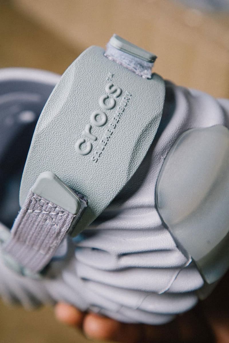 Salehe Bembury 親自曝光 Crocs Pollex Clog 聯乘鞋款「Urchin」全新配色