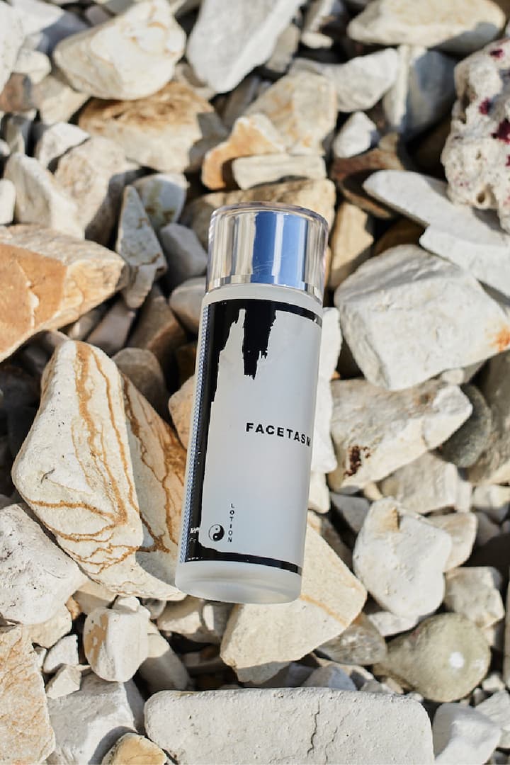 FACETASM 推出首个护肤品系列