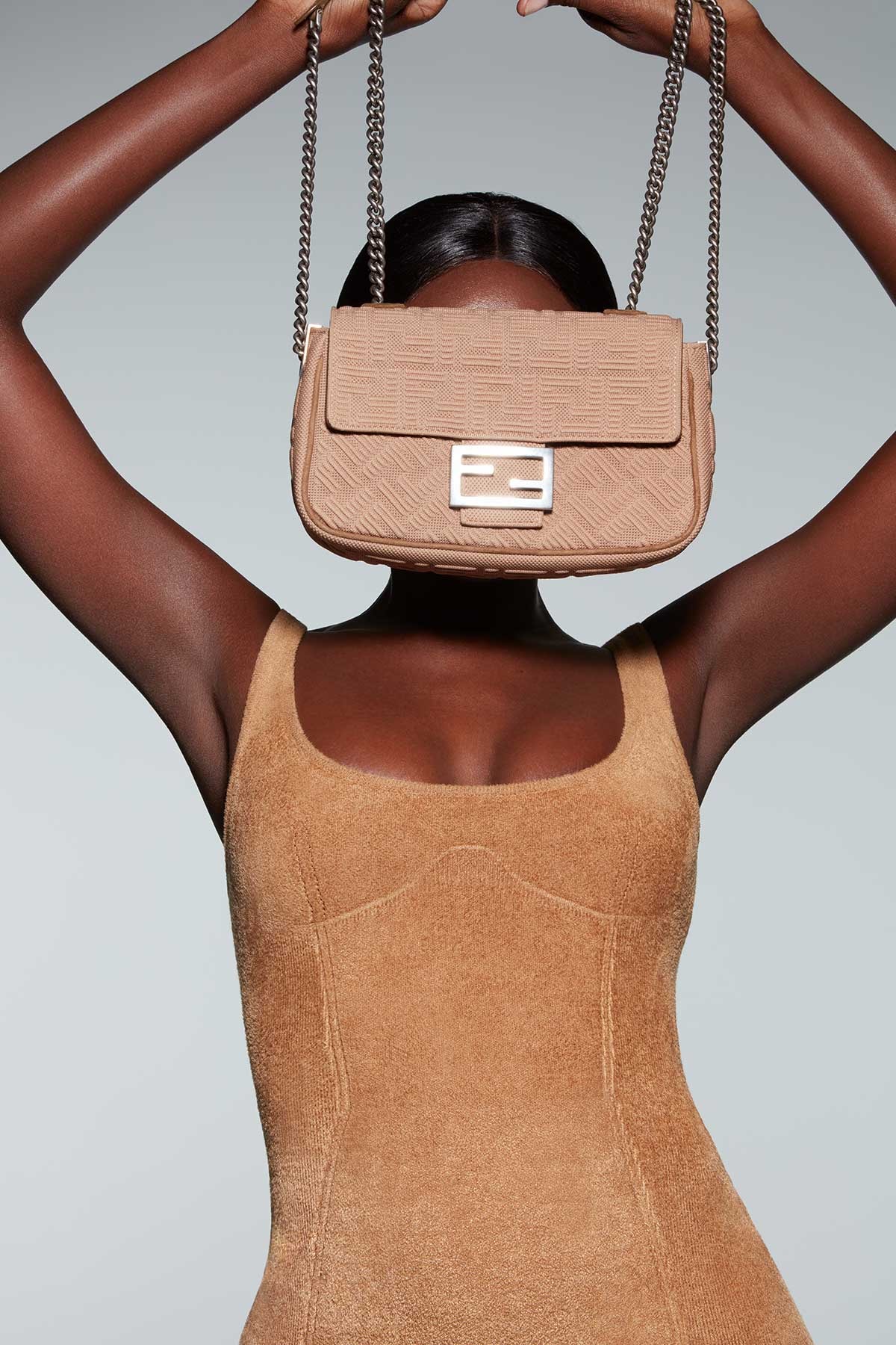 FENDI 的全新运动鞋设计，有哪些值得注意的亮点？