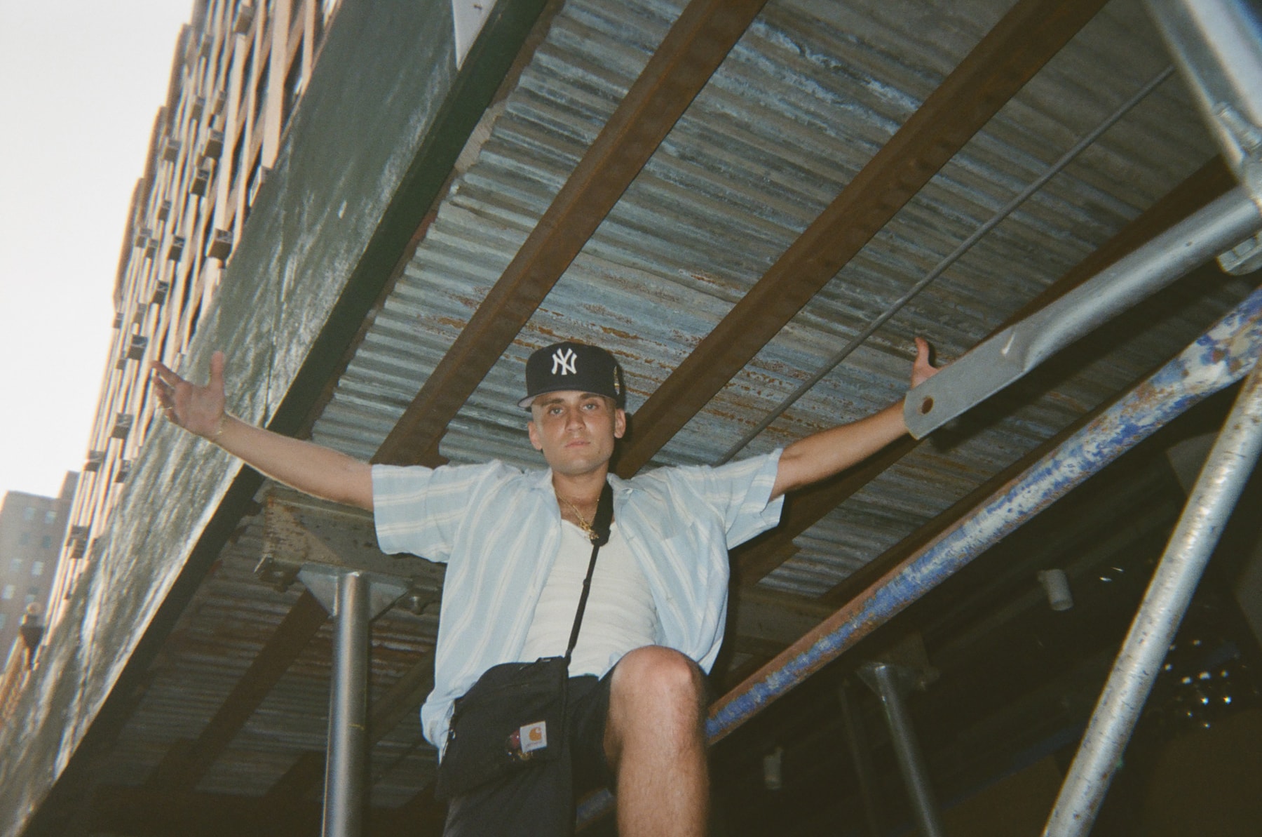 Evan Mock 的「上东区」生活和他镜头下的男孩们 | Manual Exposure