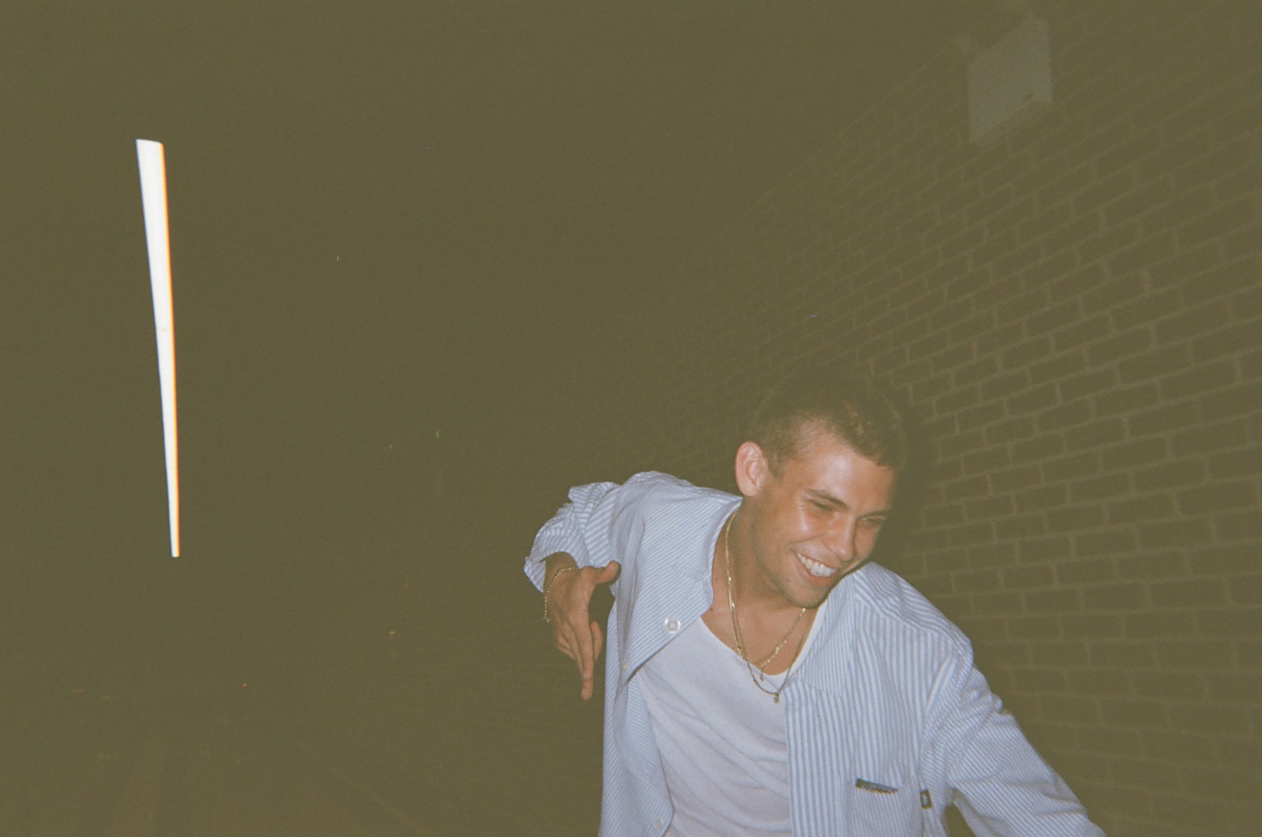 Evan Mock 的「上东区」生活和他镜头下的男孩们 | Manual Exposure