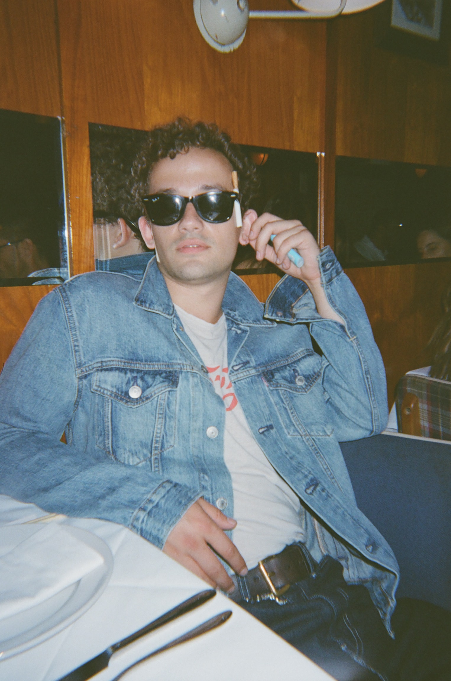 Evan Mock 的「上东区」生活和他镜头下的男孩们 | Manual Exposure