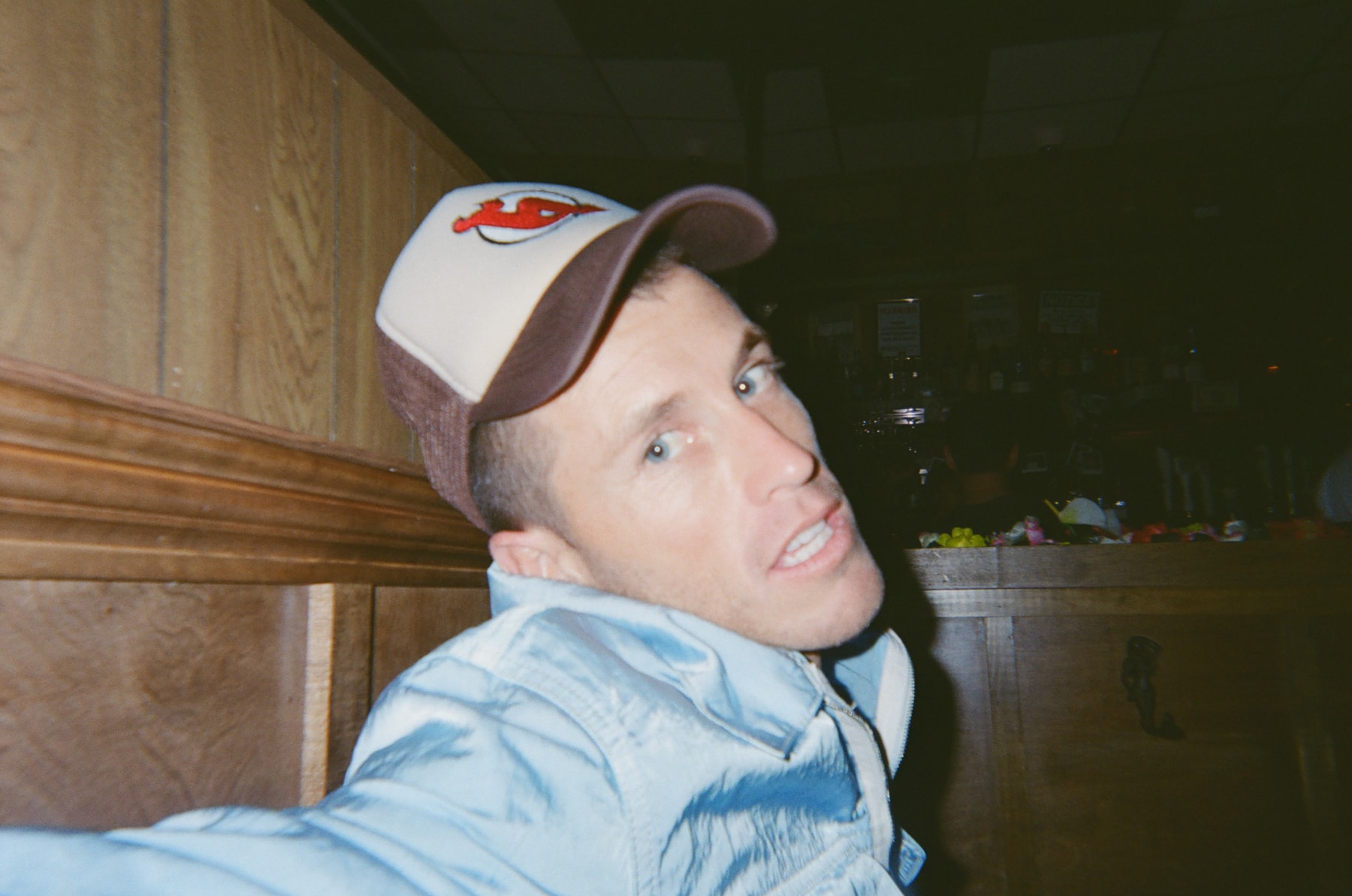 Evan Mock 的「上东区」生活和他镜头下的男孩们 | Manual Exposure