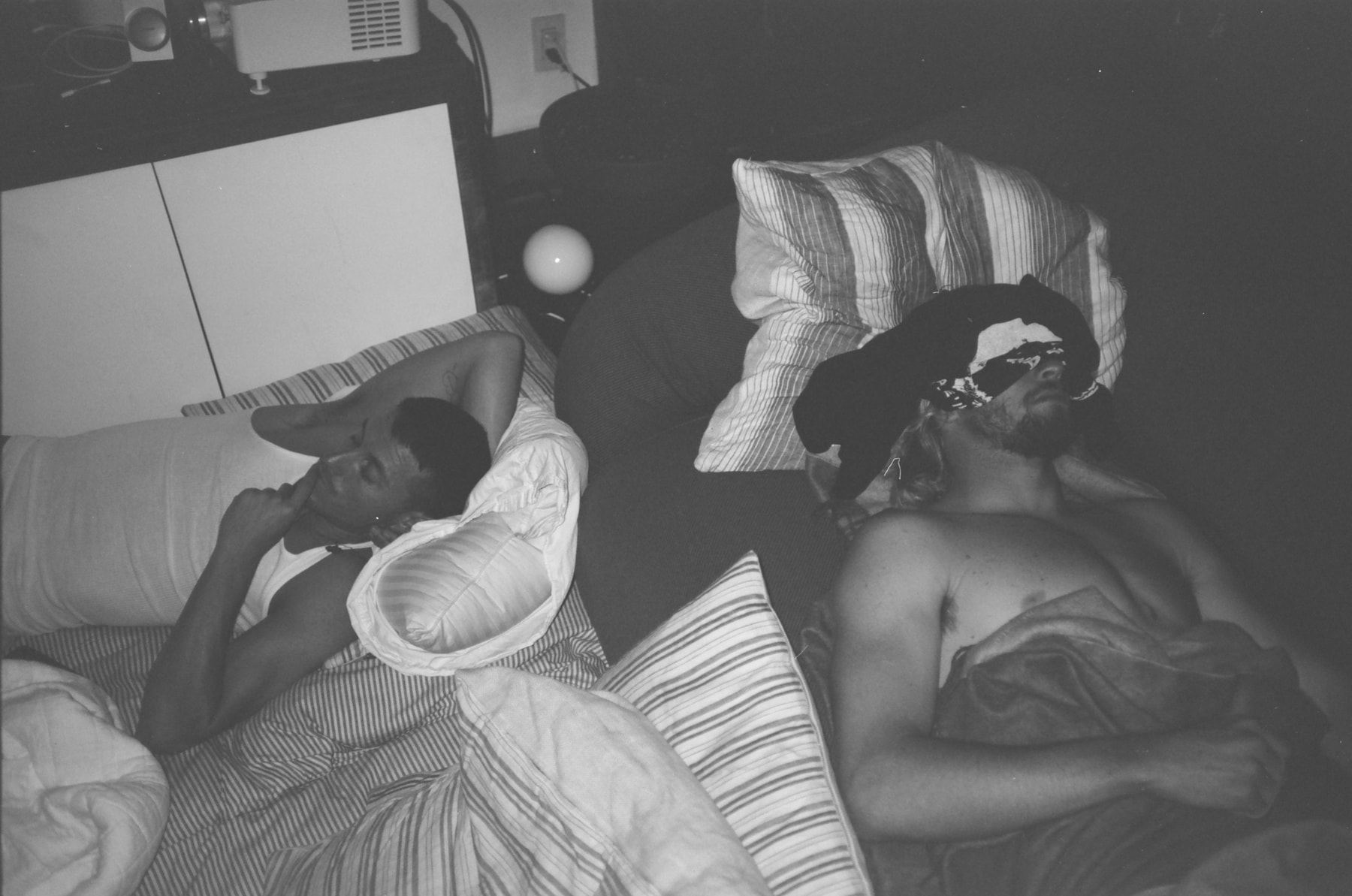 Evan Mock 的「上东区」生活和他镜头下的男孩们 | Manual Exposure