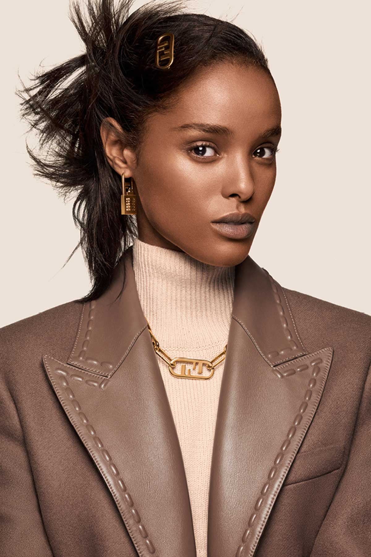 FENDI 的全新运动鞋设计，有哪些值得注意的亮点？