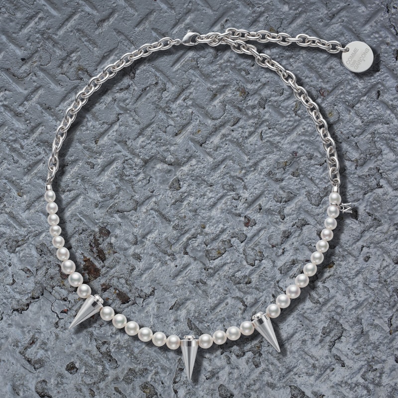 COMME des GARÇONS 携手 MIKIMOTO 打造全新联名珠宝系列