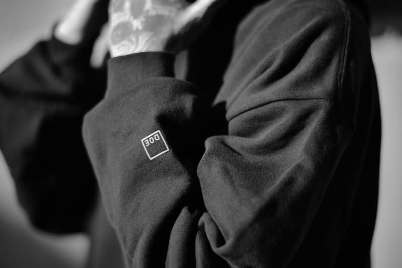 DOE 再度携手 MAGIC STICK 打造全新联名系列