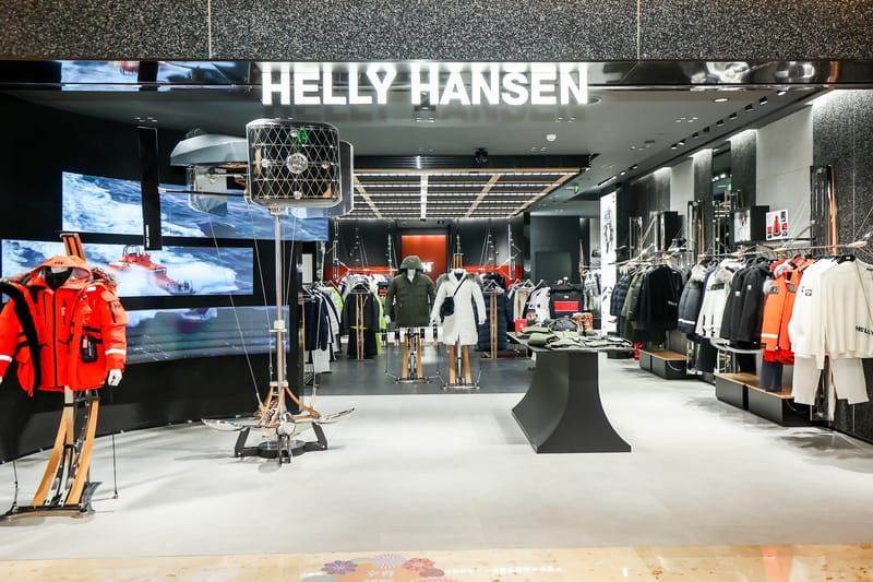 走进 HELLY HANSEN 全新南京德基门店