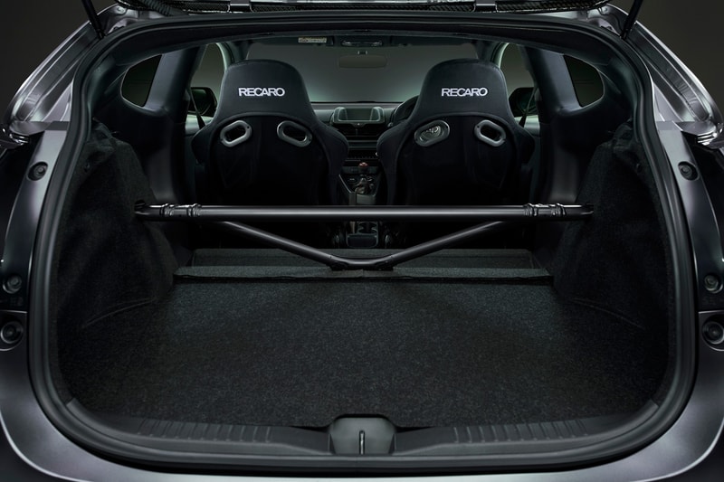 Toyota 發表全新「暴力鴨」豪改車型 GRMN Yaris