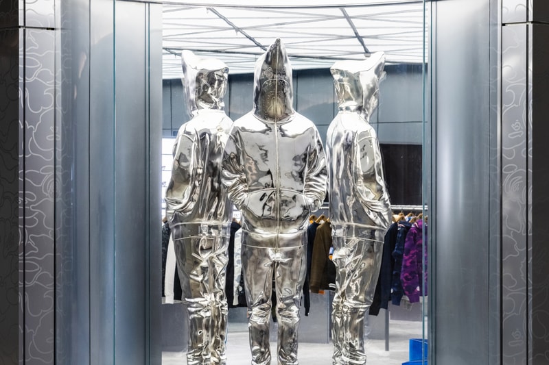 走进 BAPE STORE® 上海前滩太古里全新店铺