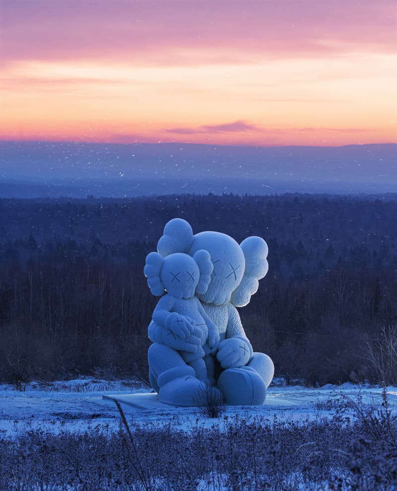 KAWS:HOLIDAY 第八站正式登陆中国长白山 