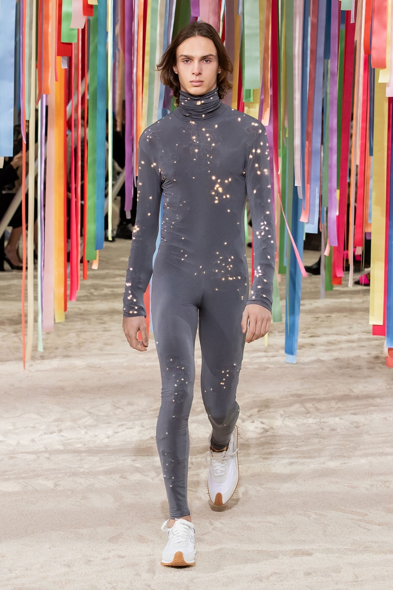LOEWE 2022 秋冬男裝系列正式發佈