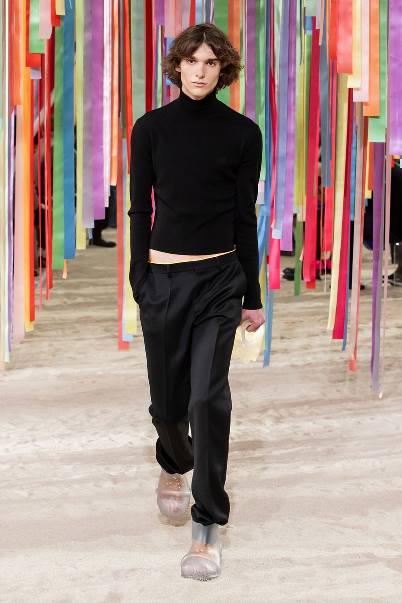 LOEWE 2022 秋冬男裝系列正式發佈