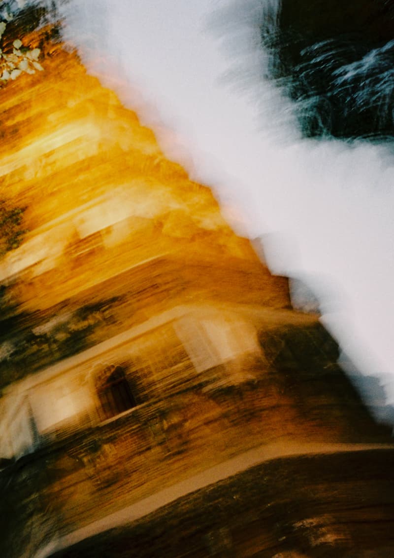 AVENUE & SON 携手艺术家 ZINAN LAM 推出虎年联名胶囊系列