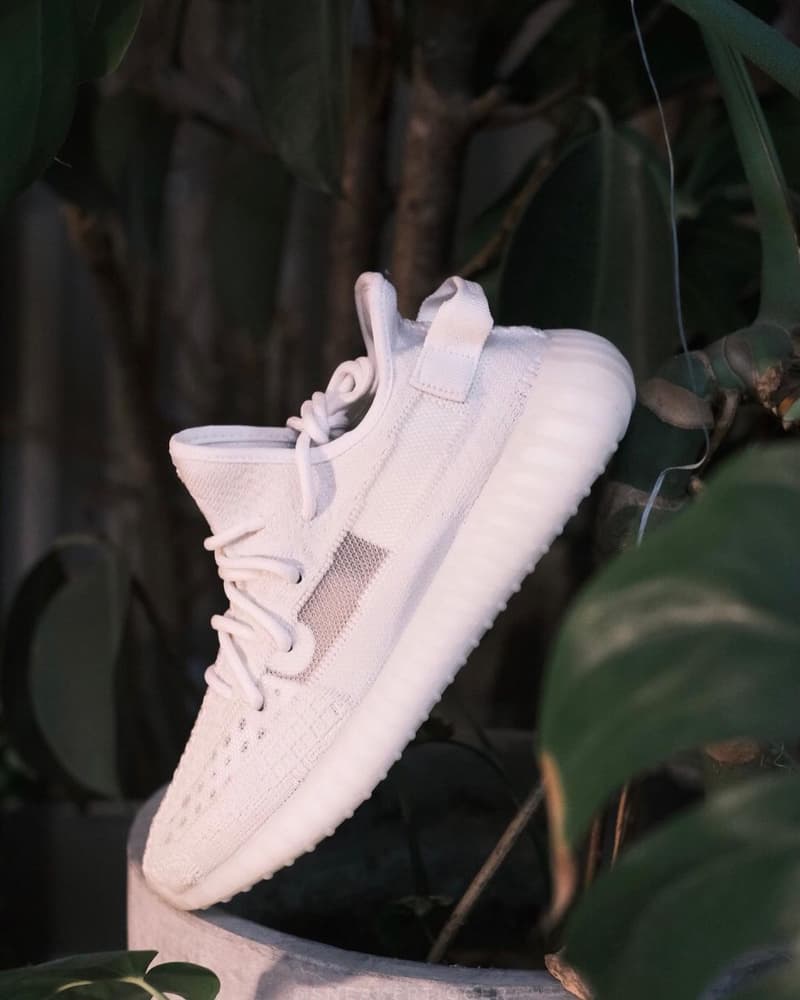 率先近賞 YEEZY BOOST 350 V2 最新配色「Bone」