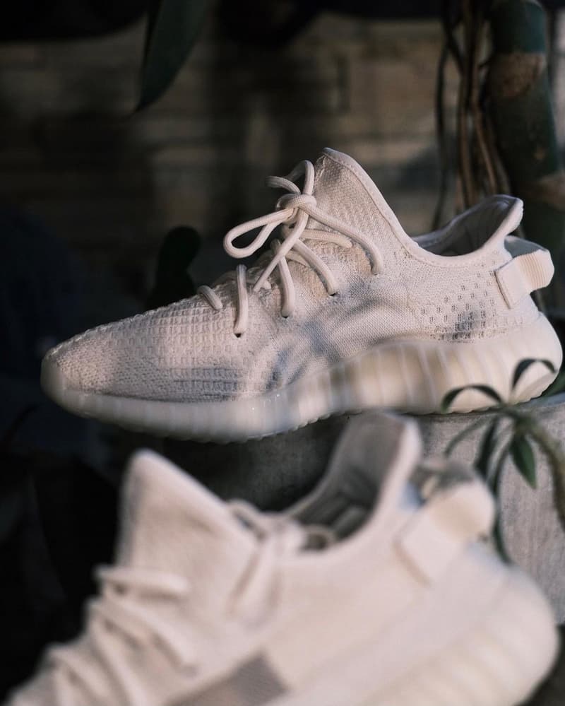 率先近賞 YEEZY BOOST 350 V2 最新配色「Bone」