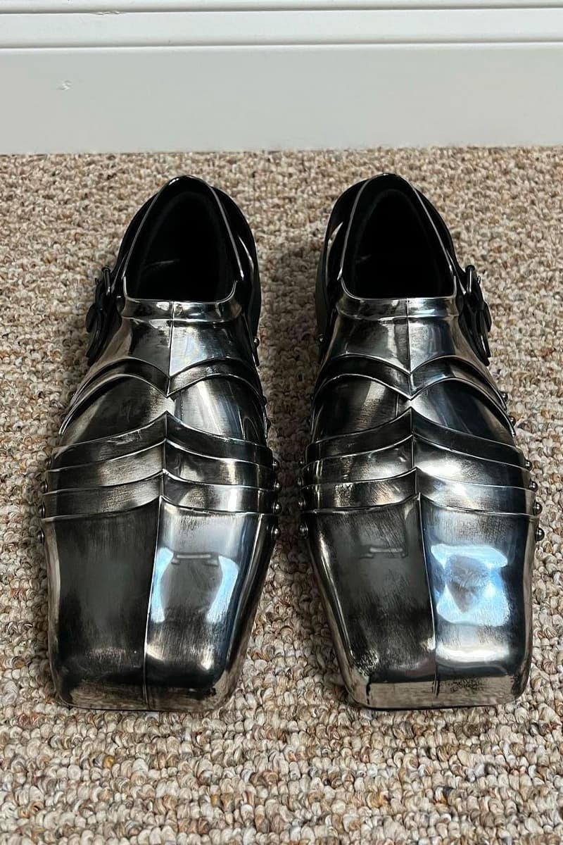 率先近賞 Balenciaga 中世紀鎧甲騎士造型 Derby 鞋款