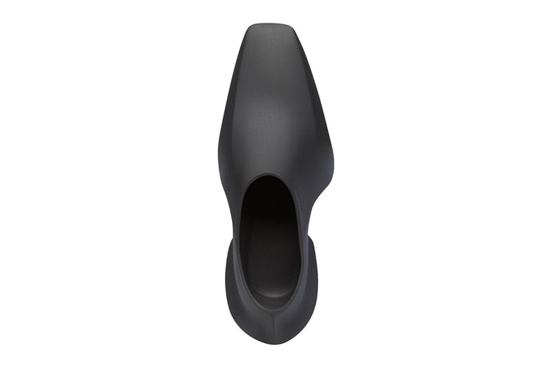 Balenciaga 秀上鞋款售價 $875 美元「Space Shoe」正式開放預購