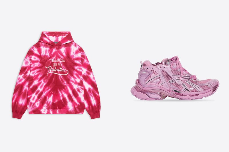 Balenciaga 正式推出情人節「22」系列