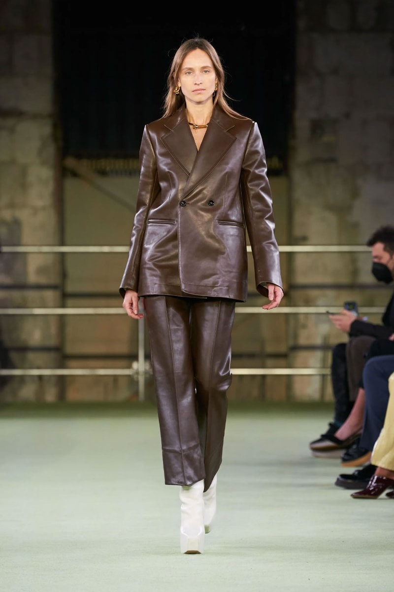 新任創意總監 Matthieu Blazy 主導之 Bottega Veneta 2022 秋冬系列正式登場