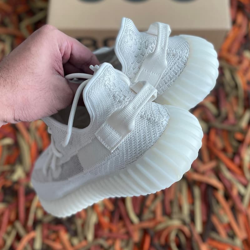 YEEZY BOOST 350 V2 最新配色「Bone」近賞圖輯、發售情報率先公開