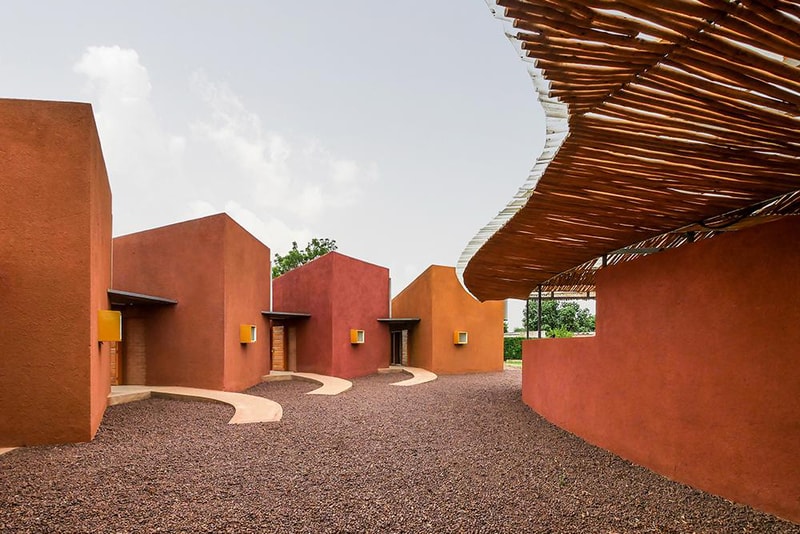 2022 年普利兹克奖得主 Diébédo Francis Kéré 与他的 15 个代表建筑作品