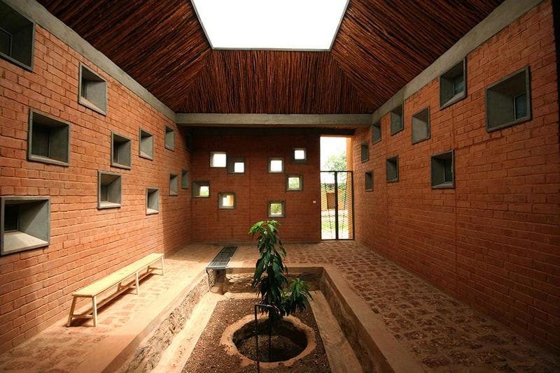2022 年普利兹克奖得主 Diébédo Francis Kéré 与他的 15 个代表建筑作品