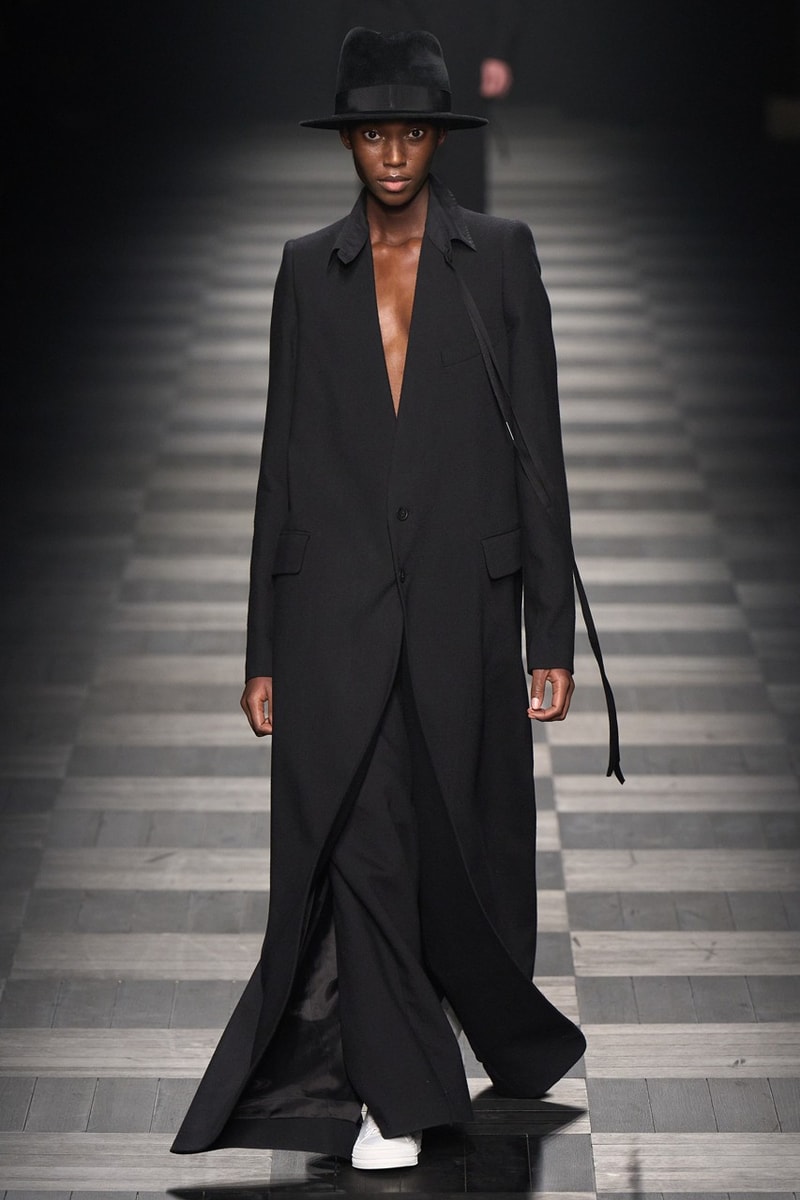 Ann Demeulemeester 正式發佈 2022 秋冬系列秀場