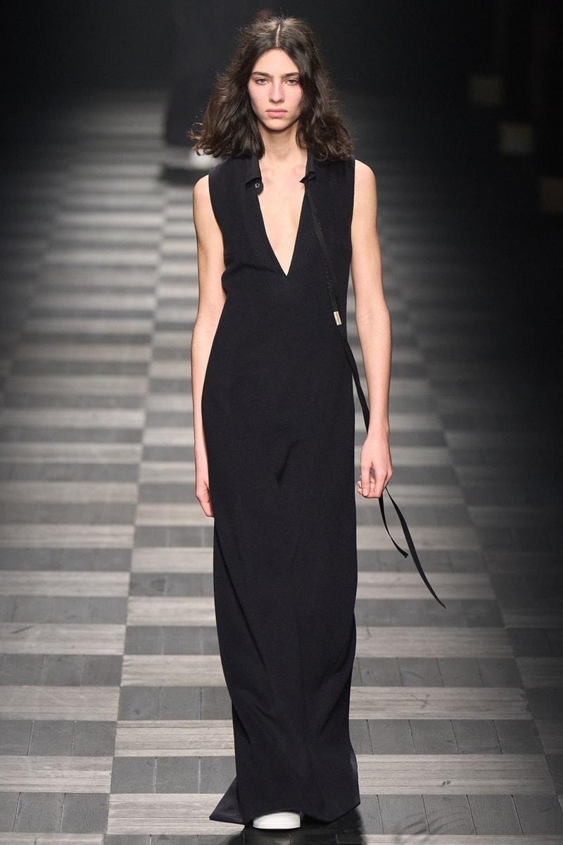 Ann Demeulemeester 正式發佈 2022 秋冬系列秀場