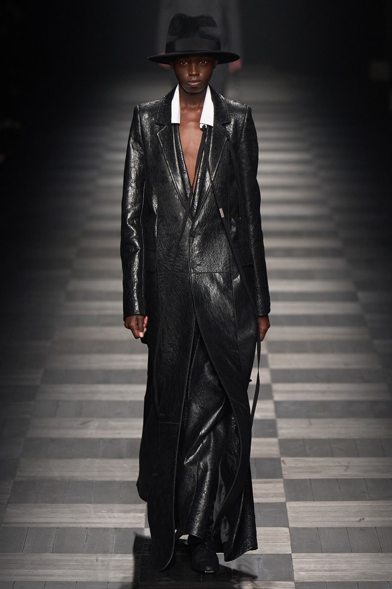 Ann Demeulemeester 正式發佈 2022 秋冬系列秀場