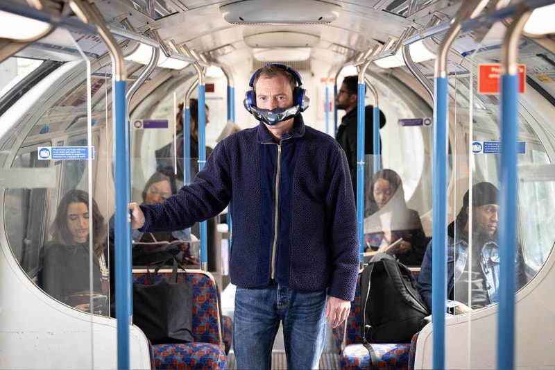 Dyson 正式發佈首款空氣淨化降噪耳機「Zone」