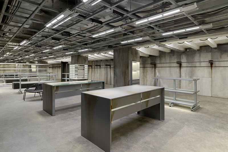 率先走进 Balenciaga 位于伦敦 New Bond Street 全新旗舰店空间