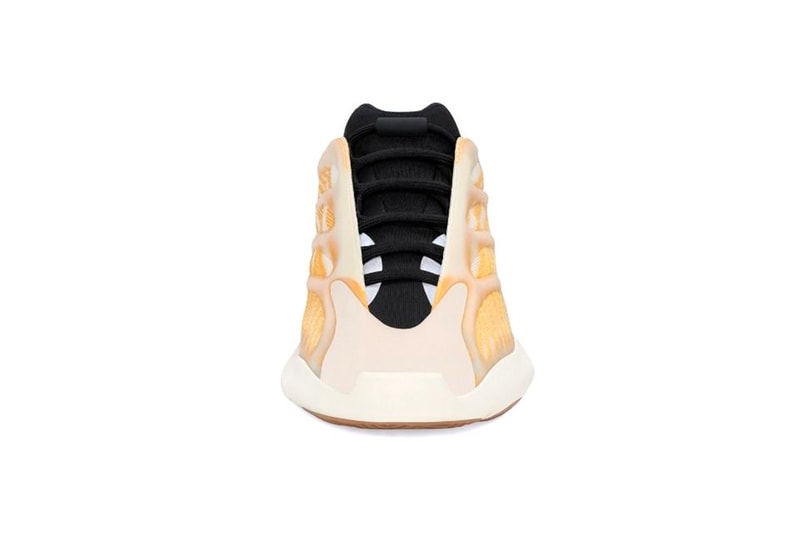 率先預覽 adidas YEEZY 700 V3 全新配色「Mono Safflower」