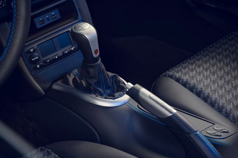 Porsche 展示獨一無二原廠定製車型 911 Classic Club Coupe