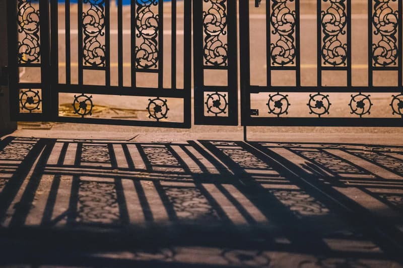 10 位上海创意人分享「窗外」照片及居家自我增值建议