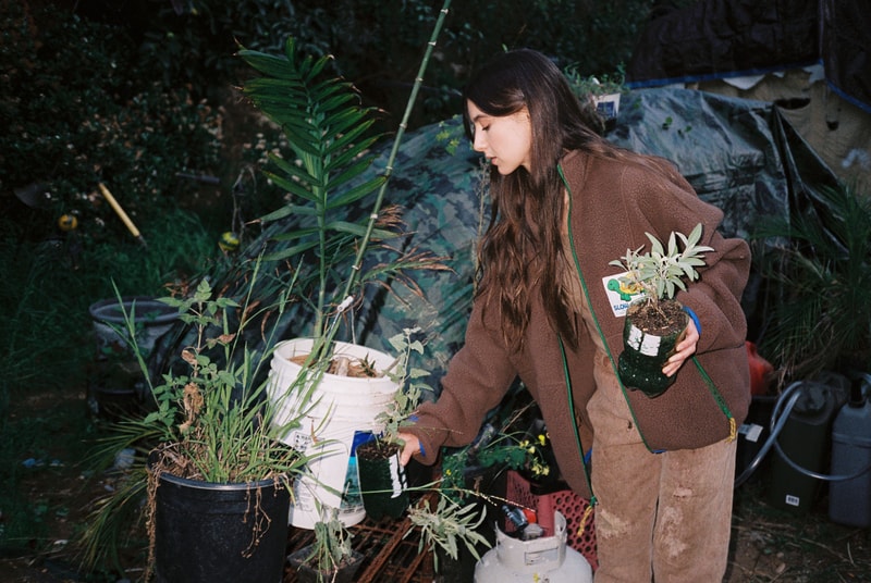 The North Face 携手 Online Ceramics 推出全新联名系列