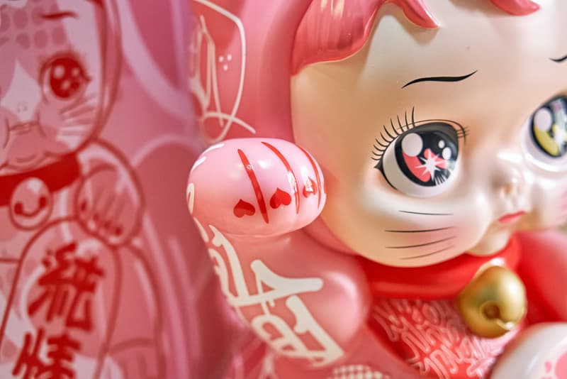 ABS CREW 携手可怜招待所及纯情商店街打造涂鸦版「纯情猫」公仔