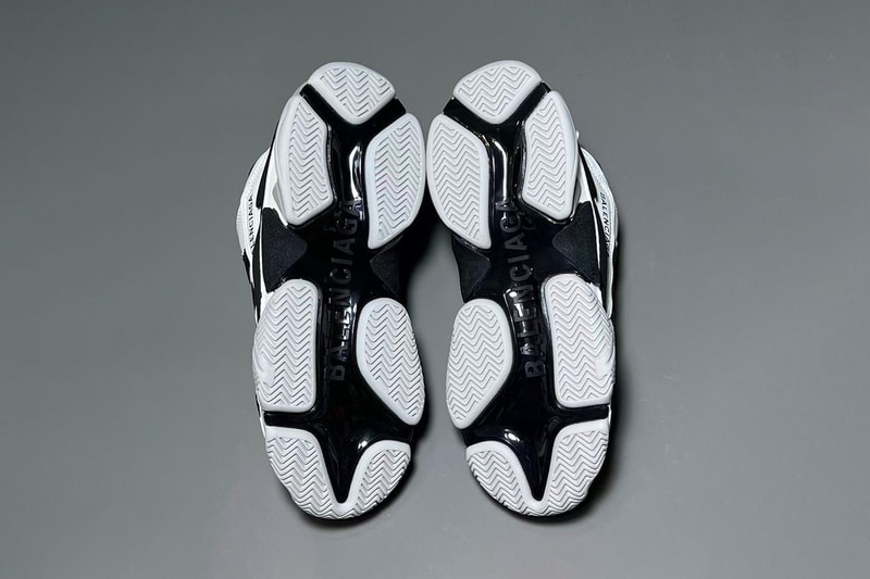 疑似 adidas x Balenciaga Triple-S 最新实物细节曝光