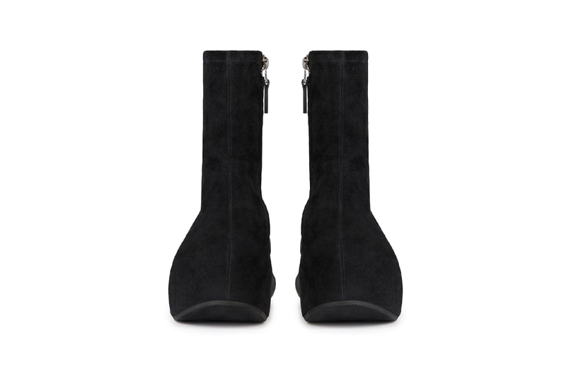 Givenchy 释出 2022 春夏 G Clog 系列靴款