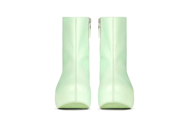 Givenchy 释出 2022 春夏 G Clog 系列靴款