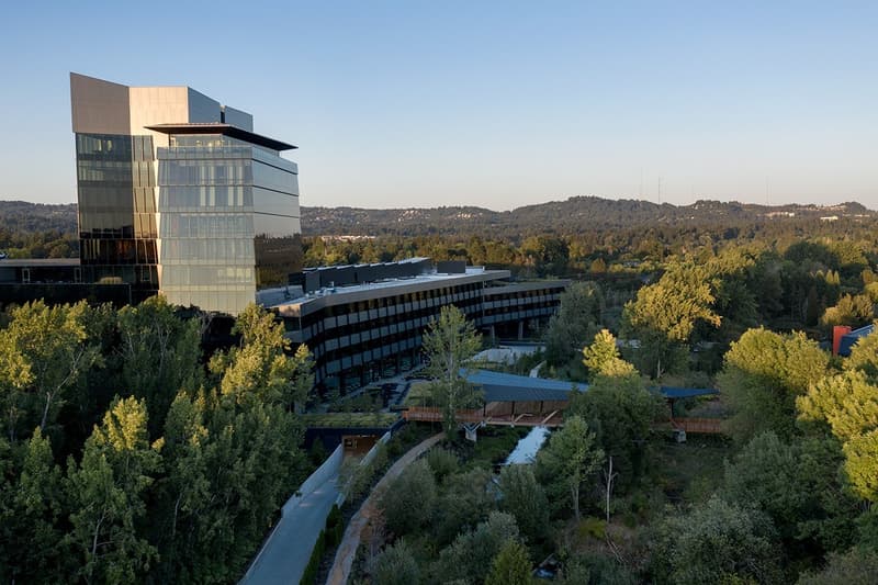 率先走進 Nike 全球總部最新大樓「Serena Williams Building」