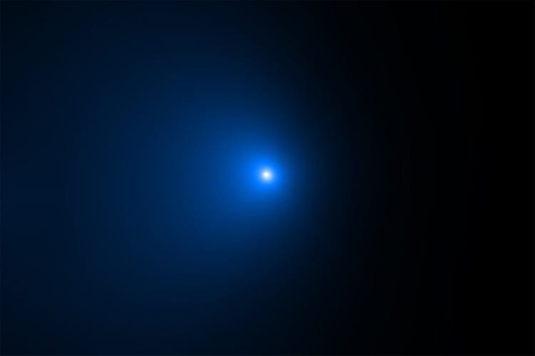 NASA 觀測到直徑 80 英里彗星正往地球方向飛行