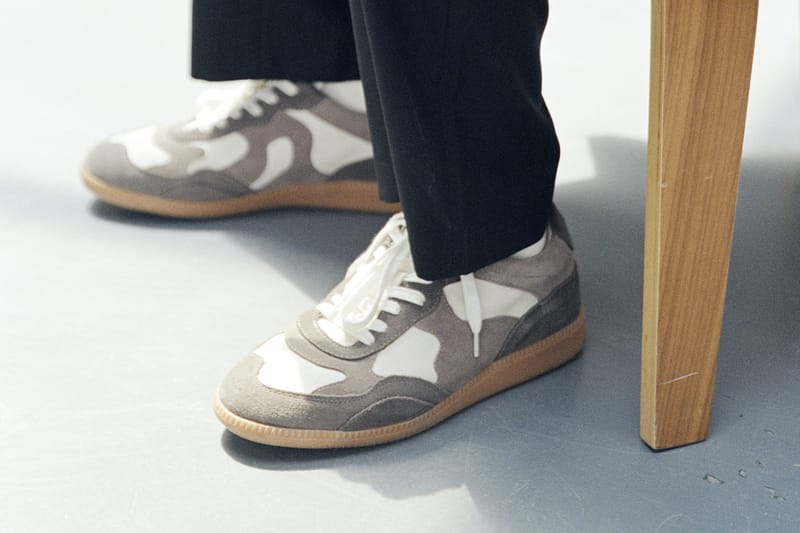 ROARINGWILD 推出首双德训鞋款「TRAINER 01」