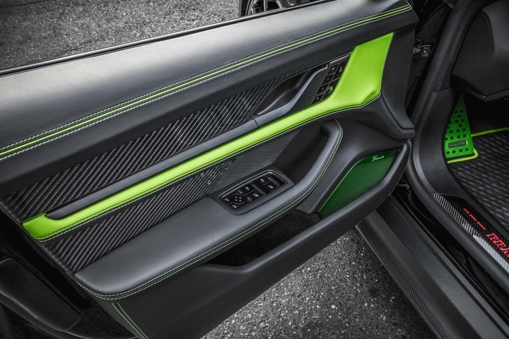 Brabus 打造 Porsche Taycan Turbo S 全新碳纤维定制改装车型