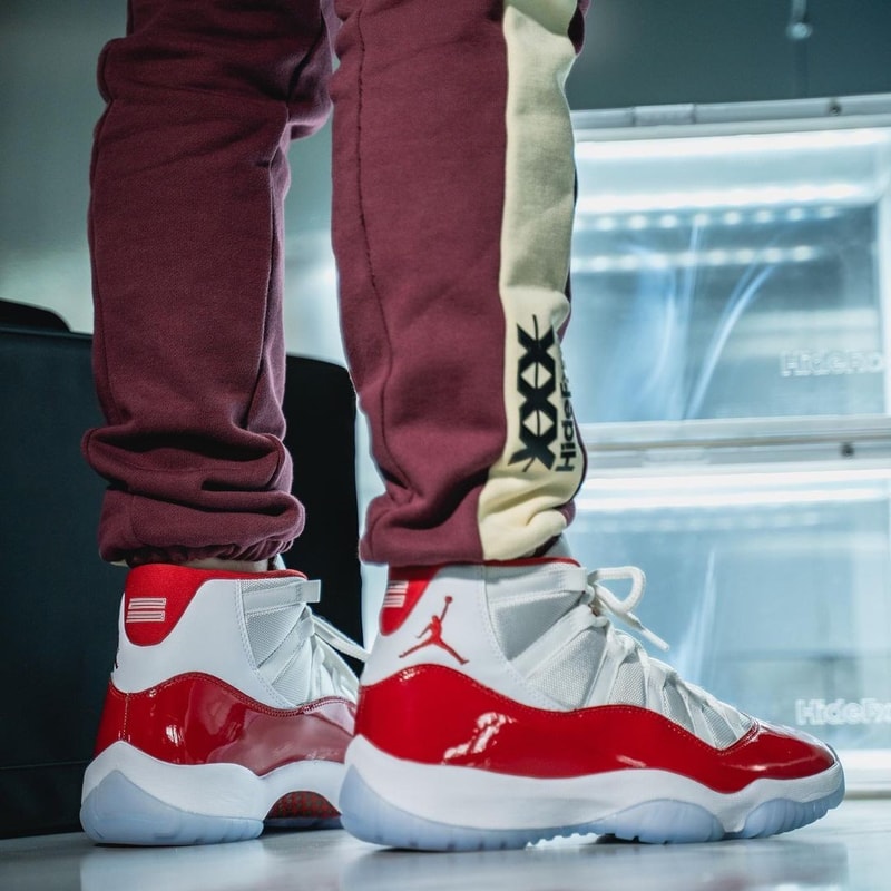 Air Jordan 11 最新配色「Cherry」实鞋率先亮相